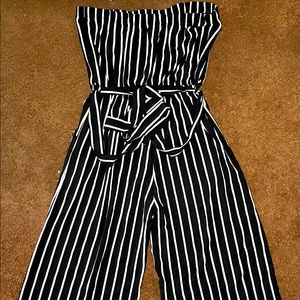 Stripped Jumpsuit Suit🤍🖤